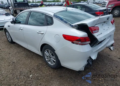 2018 Kia Optima Lx z USA, uszkodzony, nr VIN KNAGT4L33J5232905